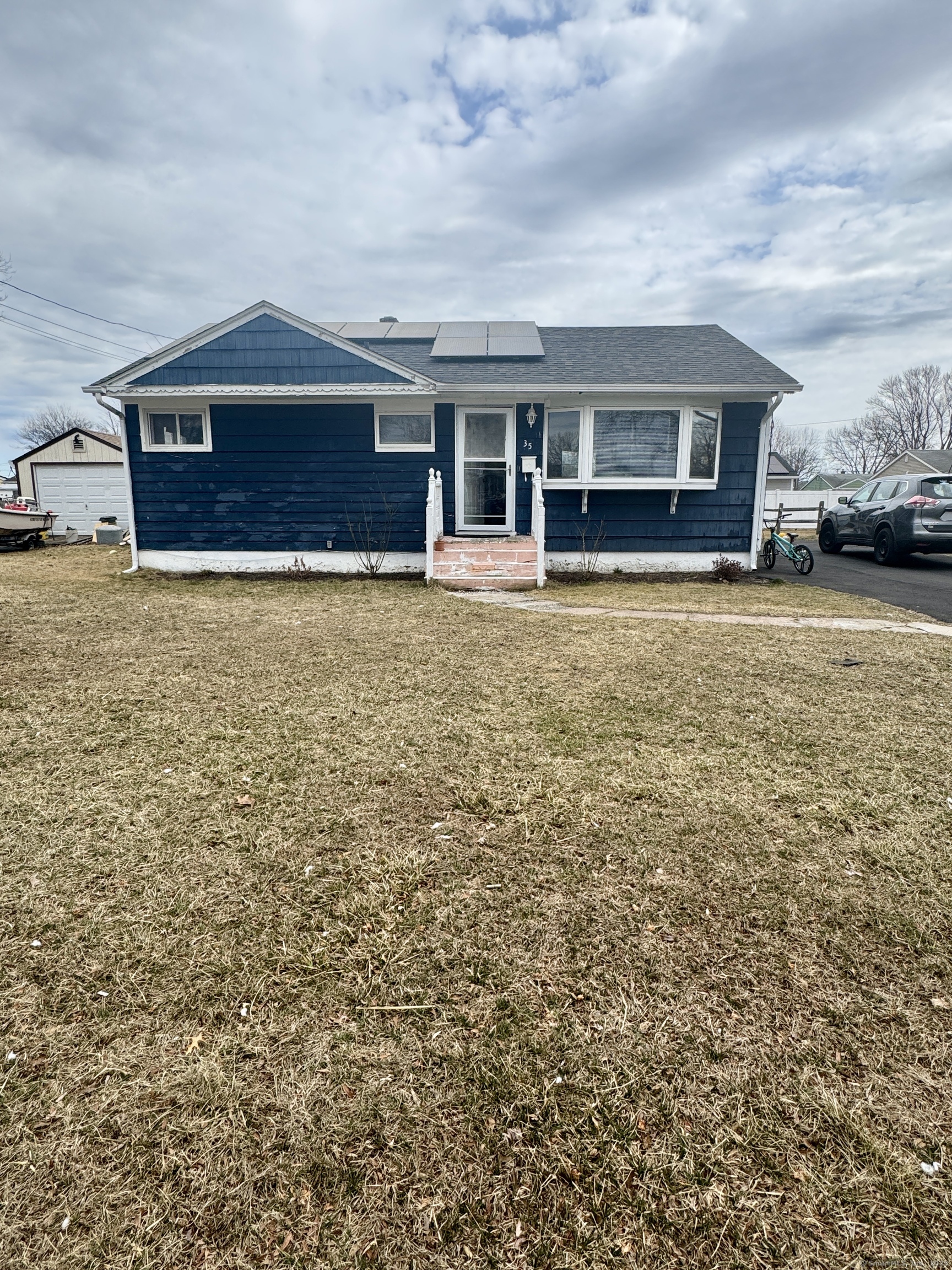 35 Fair Sailing Road, West Haven, Connecticut image 1
