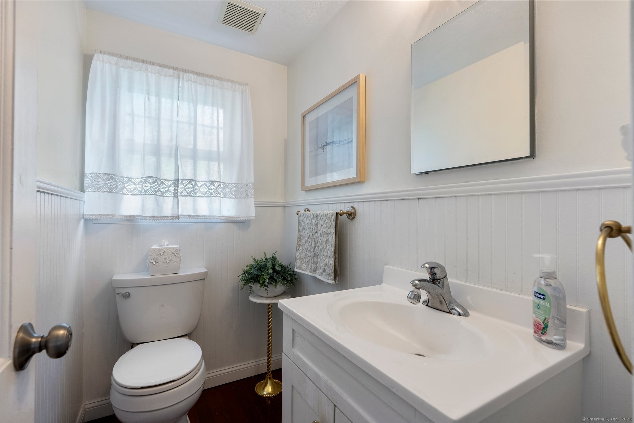 90 Sheep Hill Drive, West Hartford, Connecticut image 19