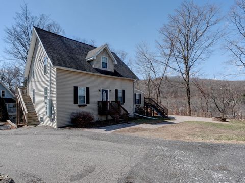 22 Hull Place Seymour CT 06483