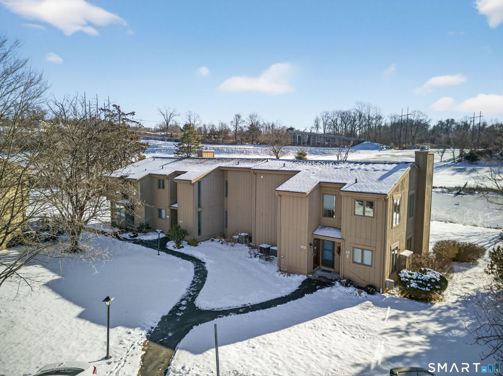 Photo of 10 Pilgrim Harbor #C, Wallingford, CT 06492 (MLS # 24145771)