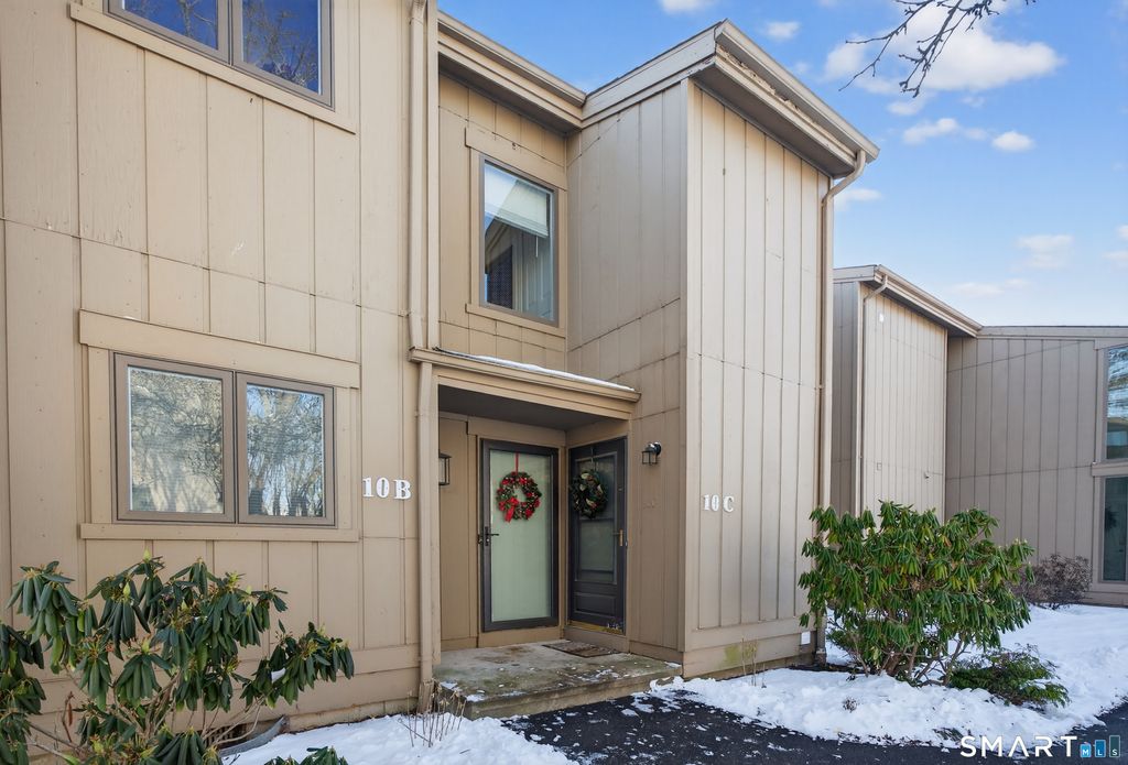 Photo of 10 Pilgrim Harbor #C, Wallingford, CT 06492 (MLS # 24145771)