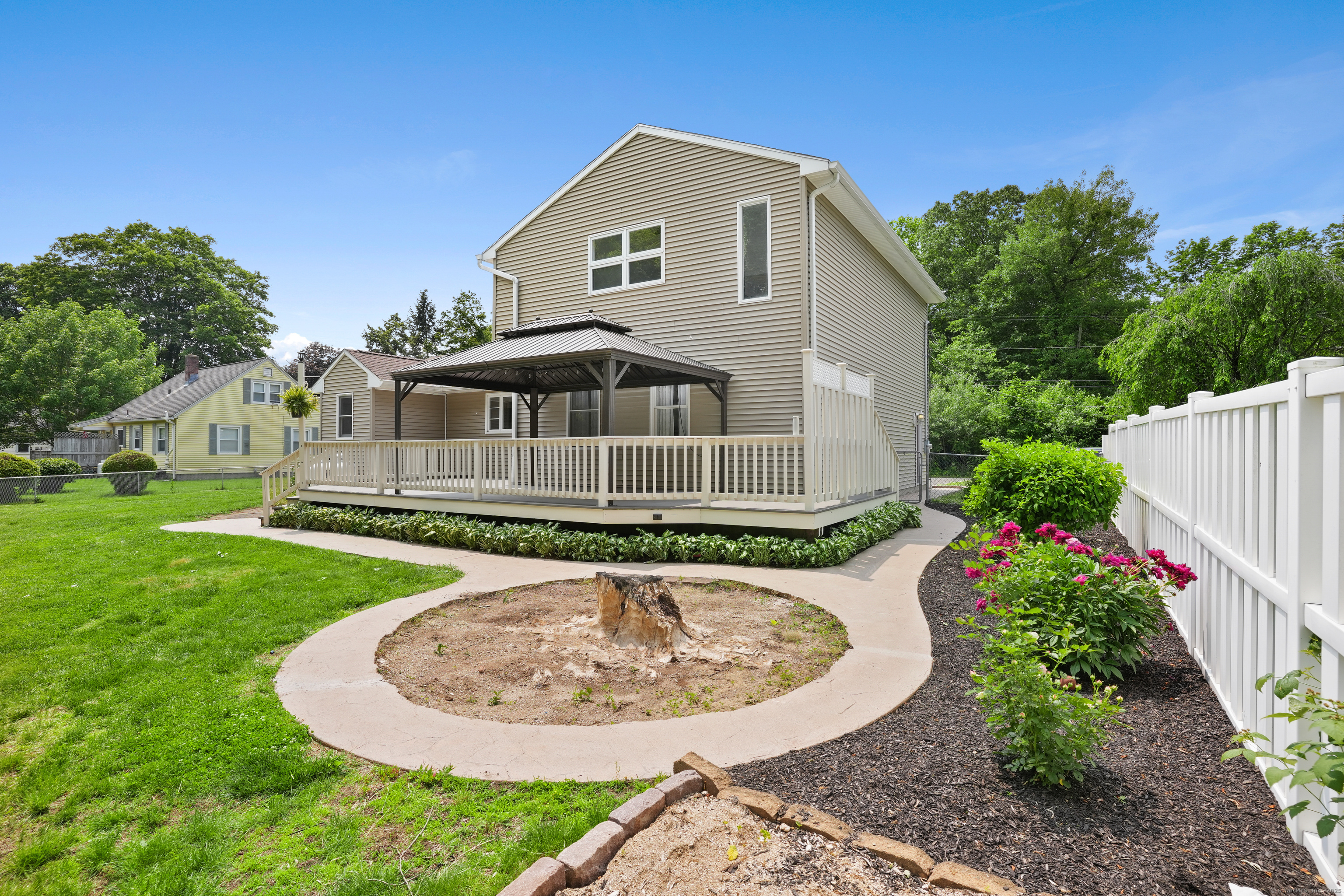 8 Palmer Lane