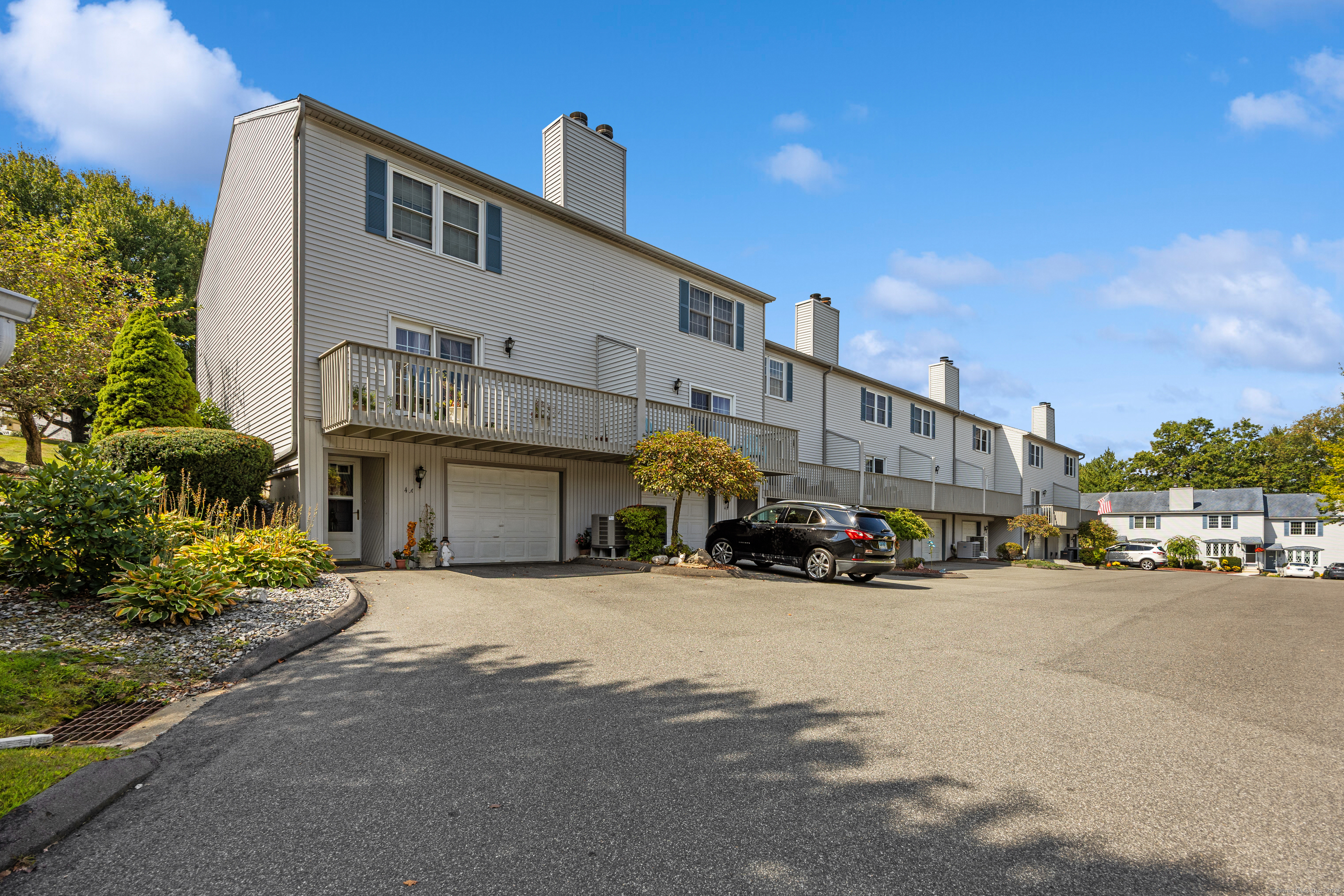 20 Wolf Hill Road 4D