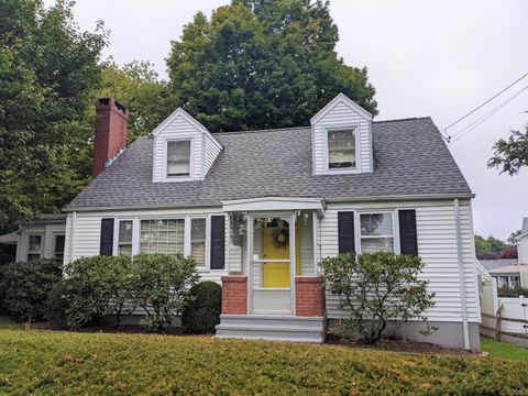 Homes For Rent - 89 Grove Beach Road<br/> Middlesex County, Westbrook, CT 06498