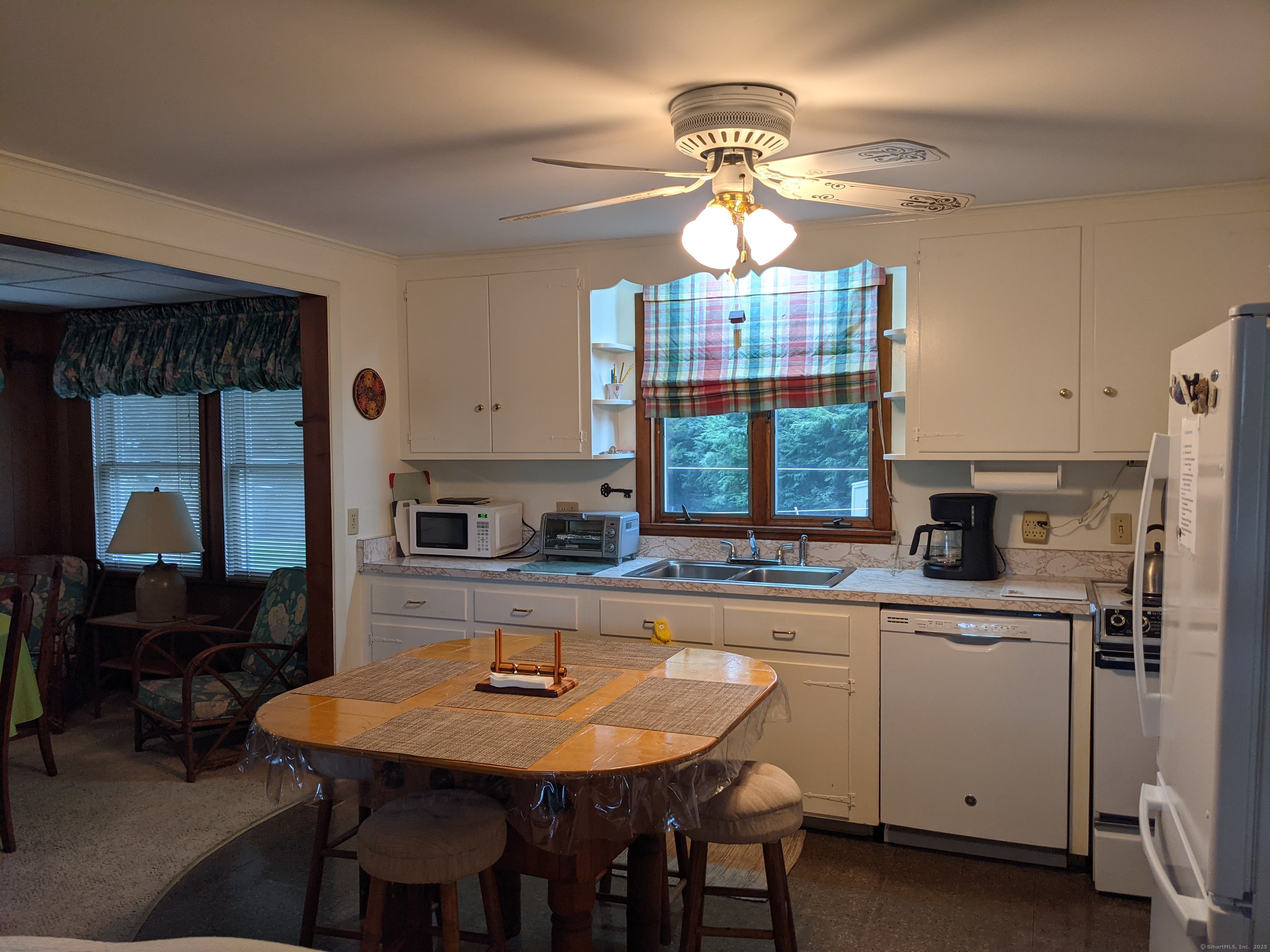 89 Grove Beach Road South