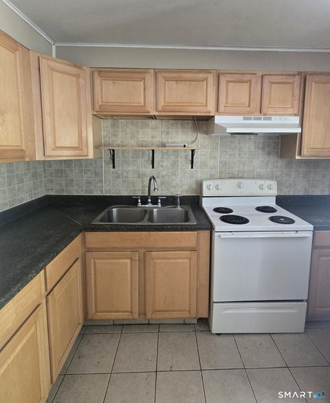 Tiny photo for 70 Huntington Road #9, New Haven, CT 06511 (MLS # 24216200)
