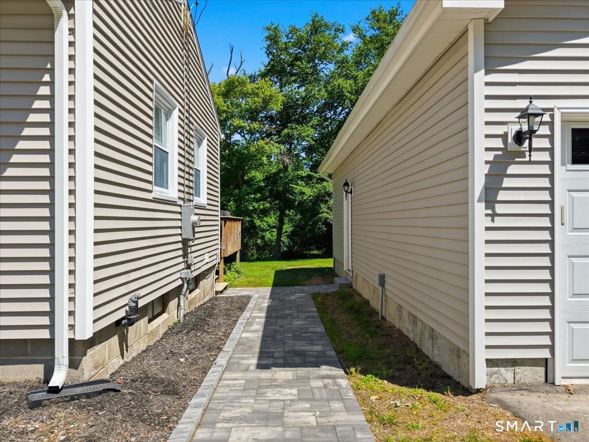 860 Long Cove Road