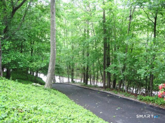 15 Scenic View Drive