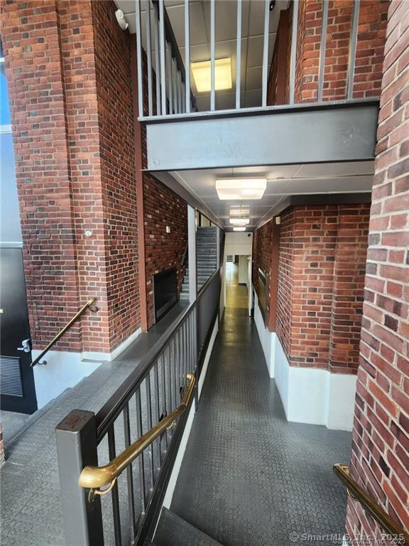 385 Main Street