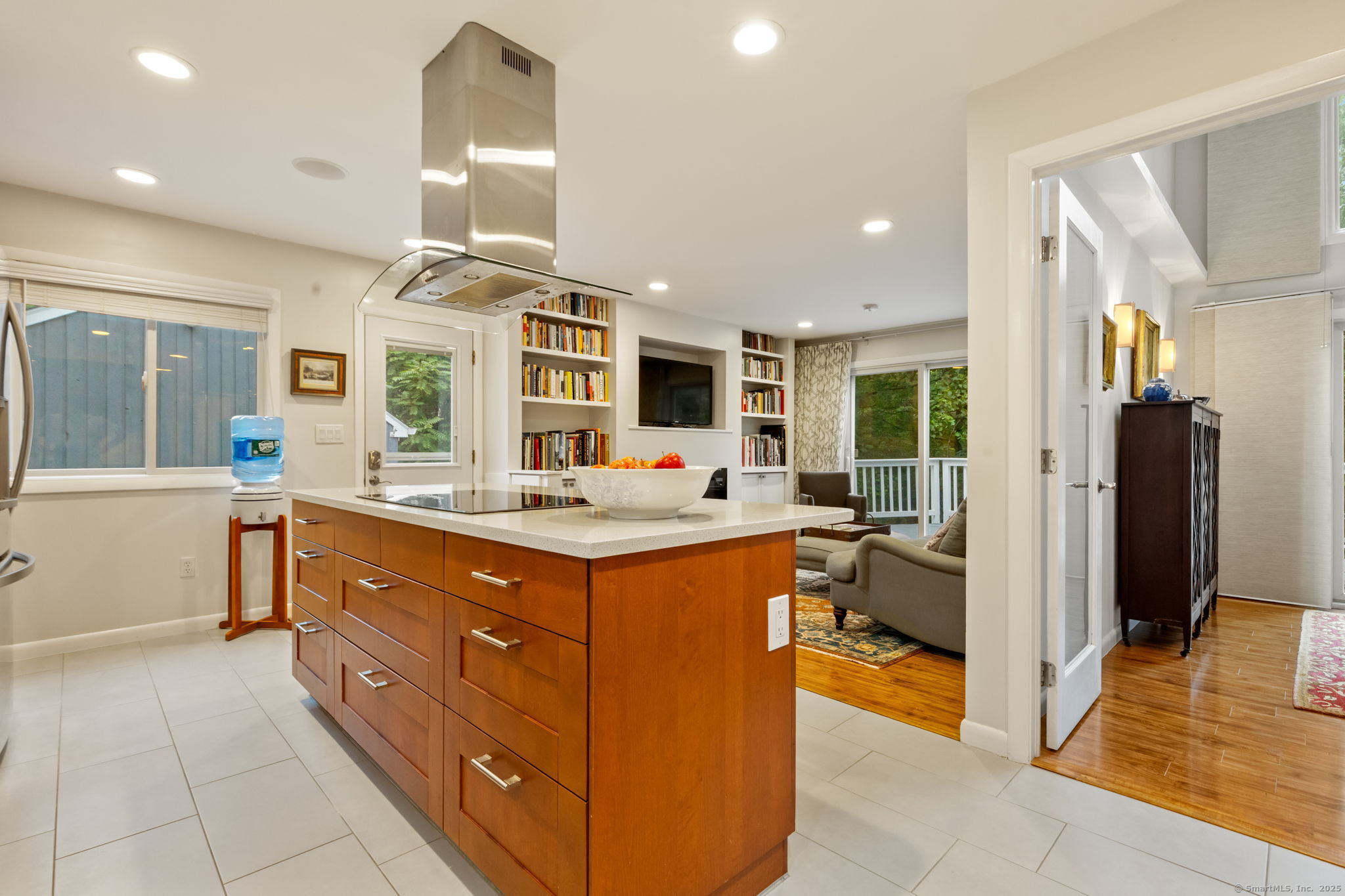 Stamford, Connecticut 06903, United States, 4 Bedrooms Bedrooms, ,3 BathroomsBathrooms,Residential,Active,177110