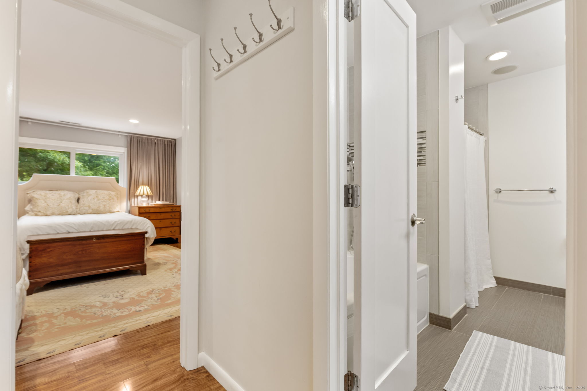 Stamford, Connecticut 06903, United States, 4 Bedrooms Bedrooms, ,3 BathroomsBathrooms,Residential,Active,177110