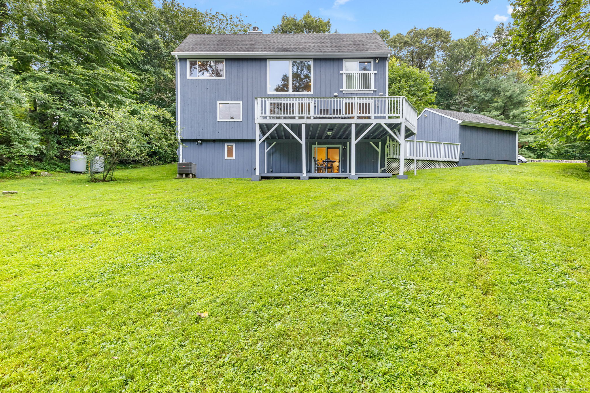 Stamford, Connecticut 06903, United States, 4 Bedrooms Bedrooms, ,3 BathroomsBathrooms,Residential,Active,177110