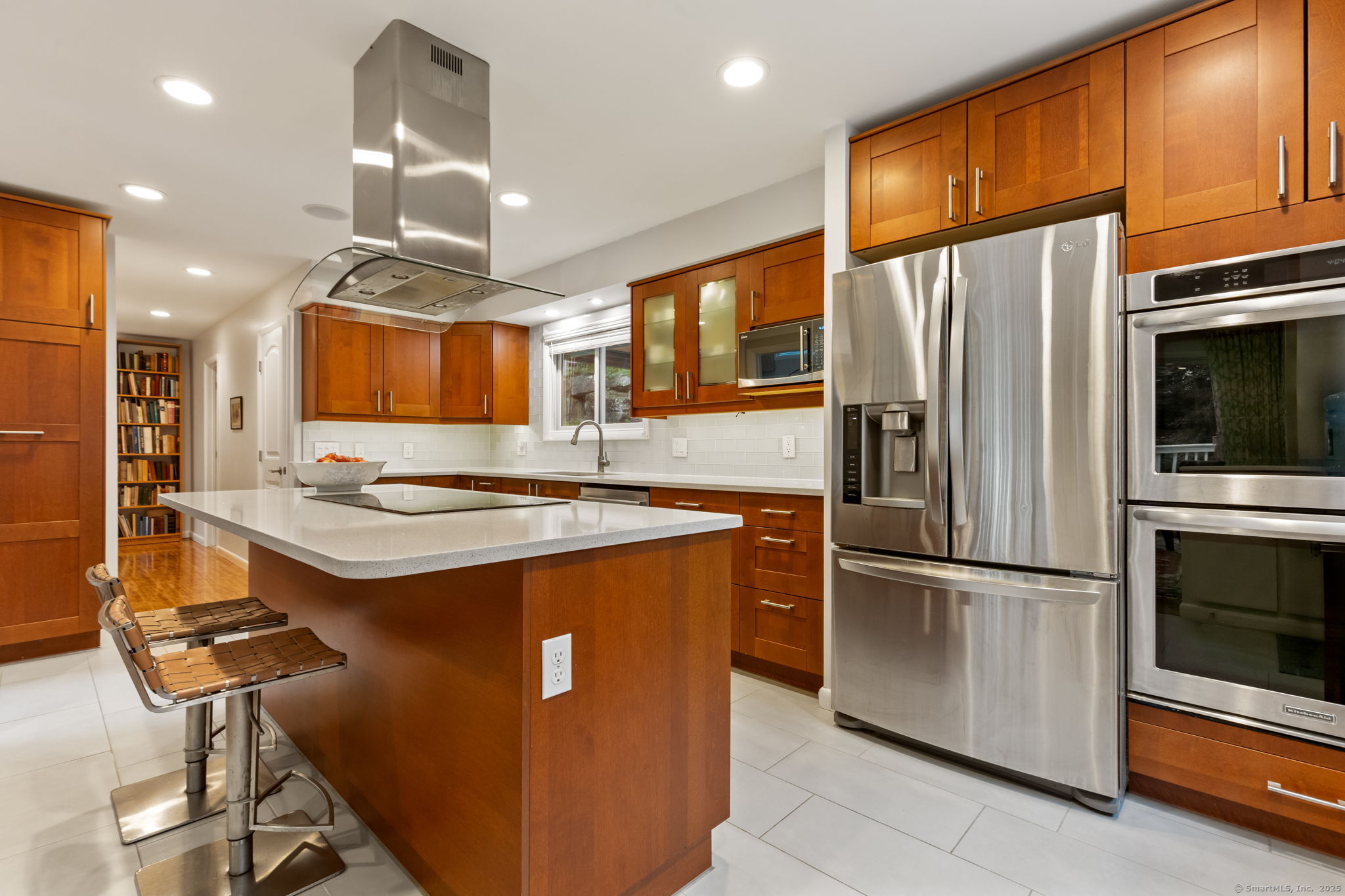 Stamford, Connecticut 06903, United States, 4 Bedrooms Bedrooms, ,3 BathroomsBathrooms,Residential,Active,177110