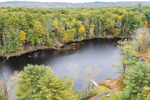 Tiny photo for 2 Highland Square #2, Avon, CT 06001 (MLS # 24133615)