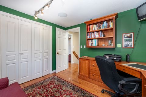 Tiny photo for 2 Highland Square #2, Avon, CT 06001 (MLS # 24133615)