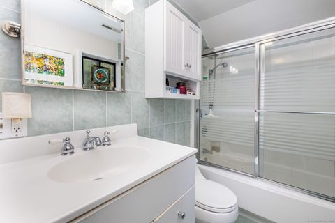 Tiny photo for 2 Highland Square #2, Avon, CT 06001 (MLS # 24133615)