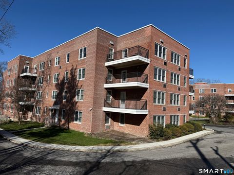 Tiny photo for 50 Lafayette Place #2H, Greenwich, CT 06830 (MLS # 24163299)