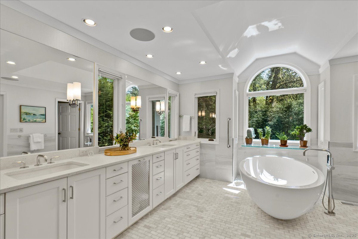 10 White Pine Lane, West Hartford, Connecticut image 24