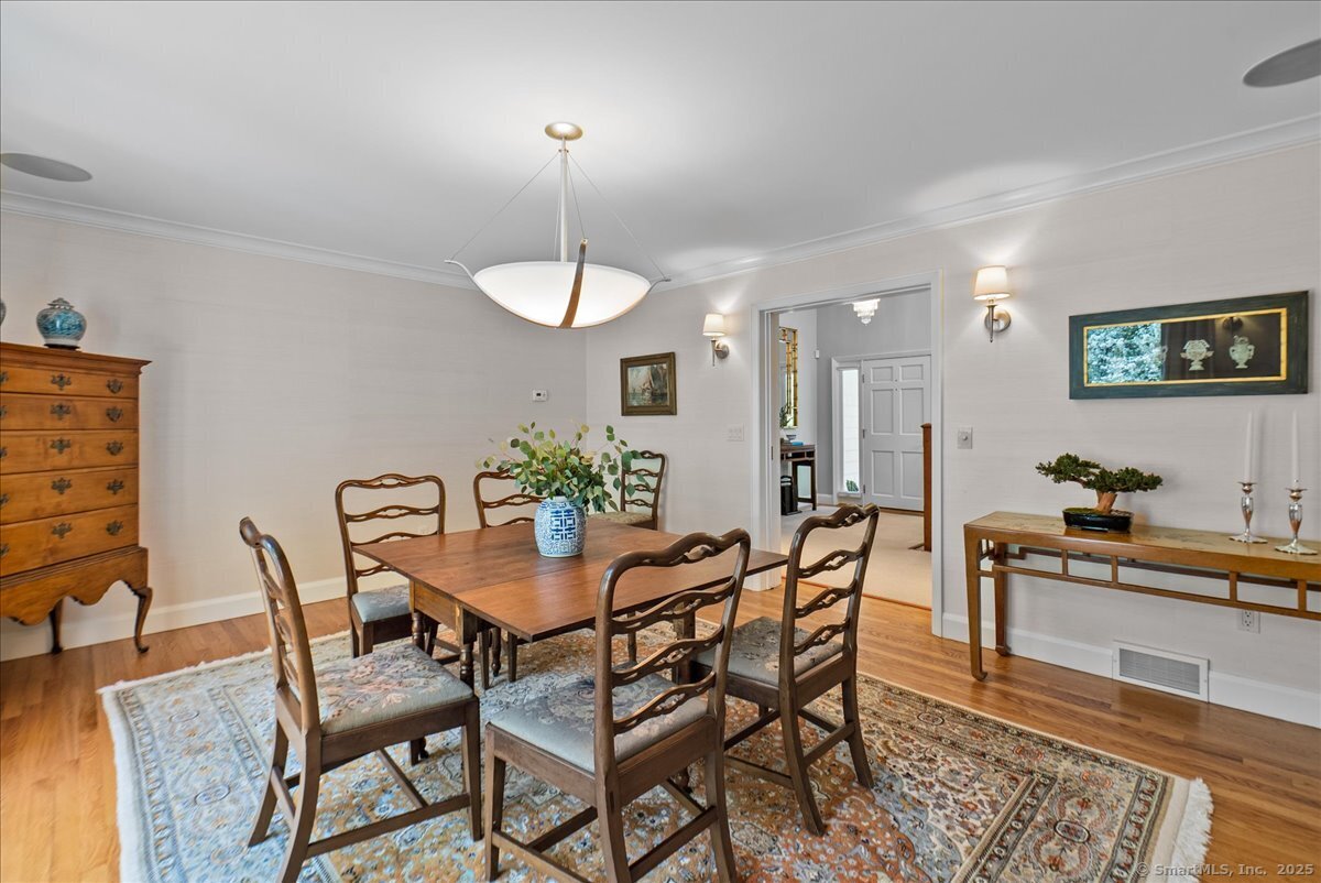 10 White Pine Lane, West Hartford, Connecticut image 12