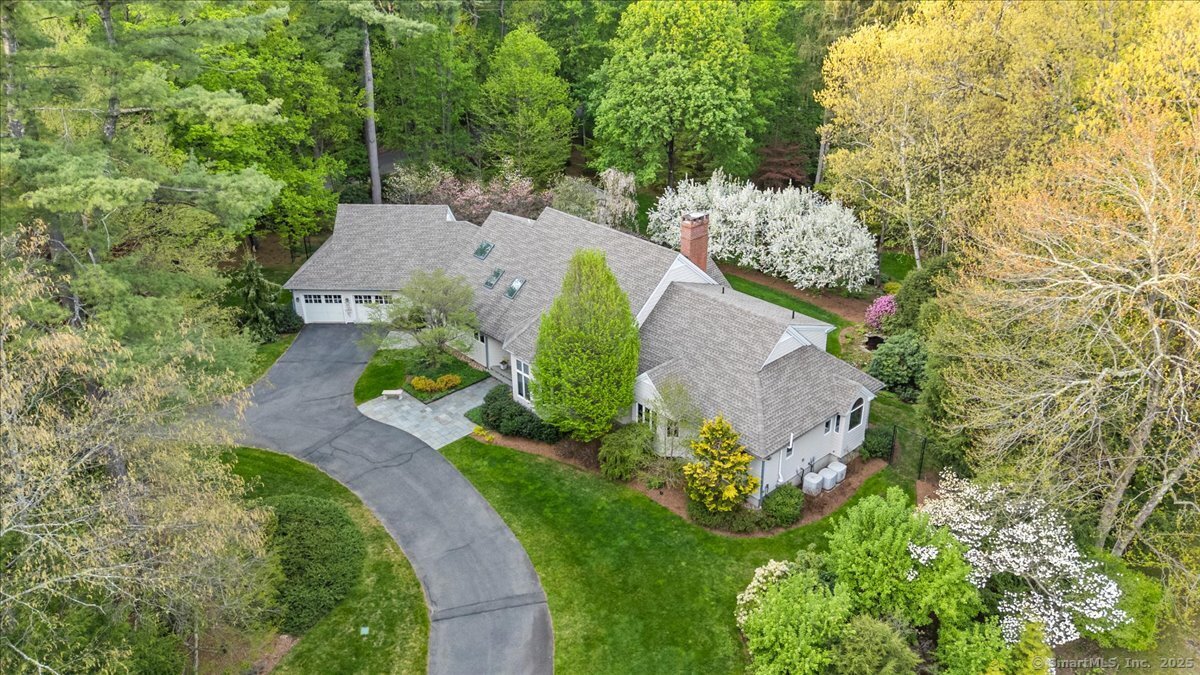 10 White Pine Lane, West Hartford, Connecticut image 1