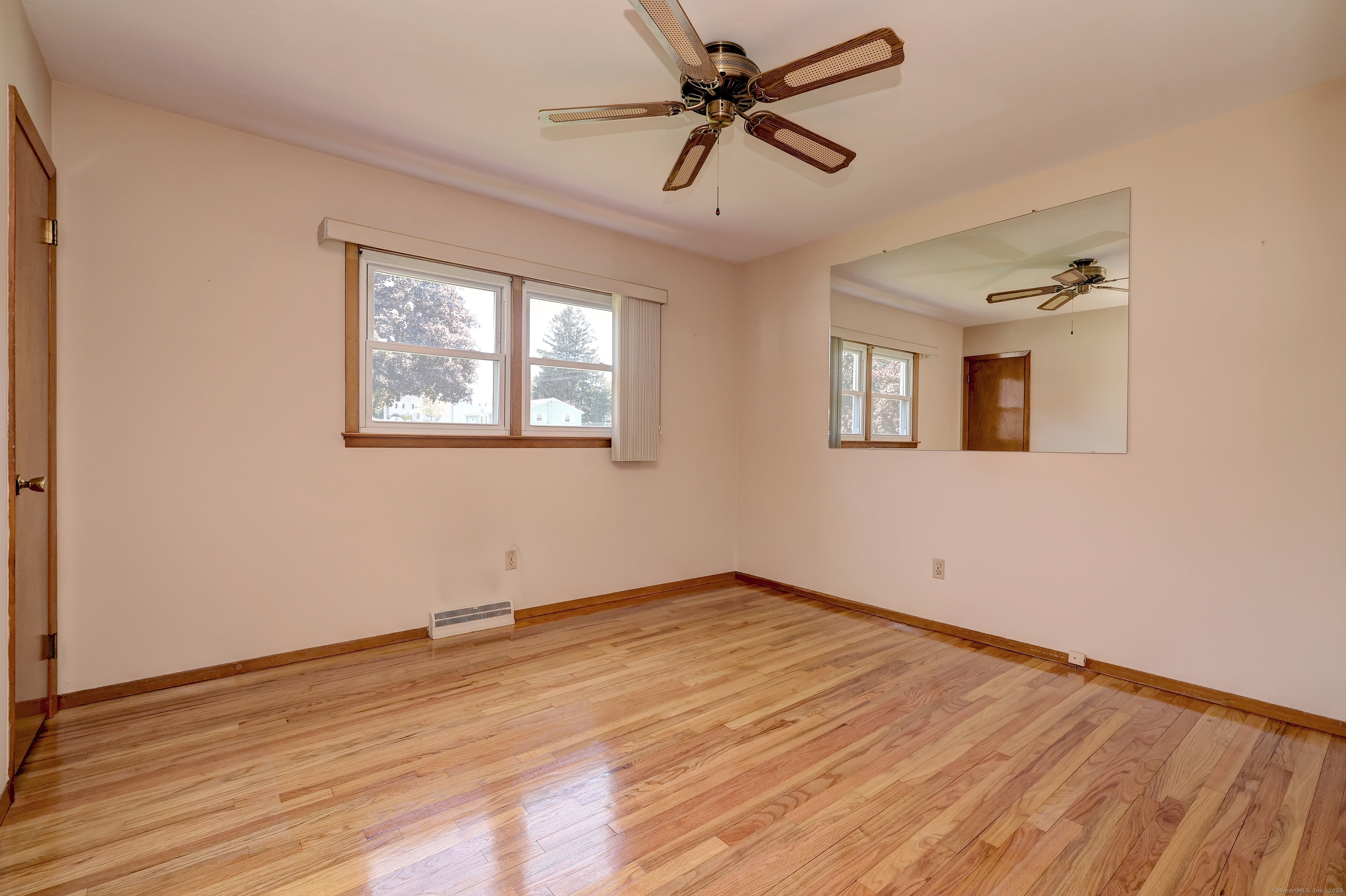 145 Russell Road, Stratford, Connecticut image 29