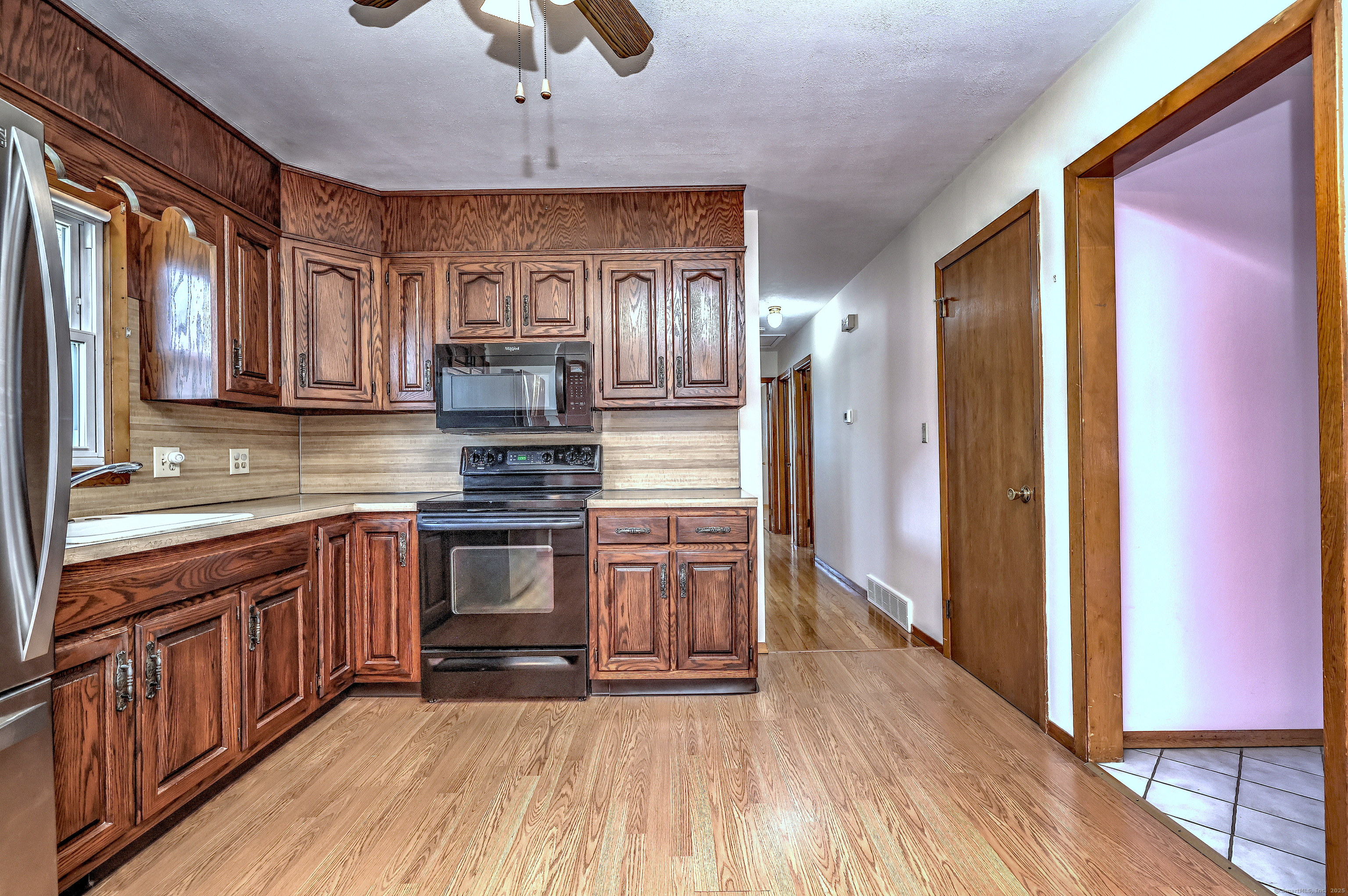 145 Russell Road, Stratford, Connecticut image 18