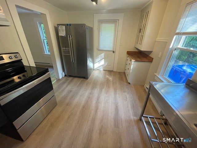 25 Maple Street A