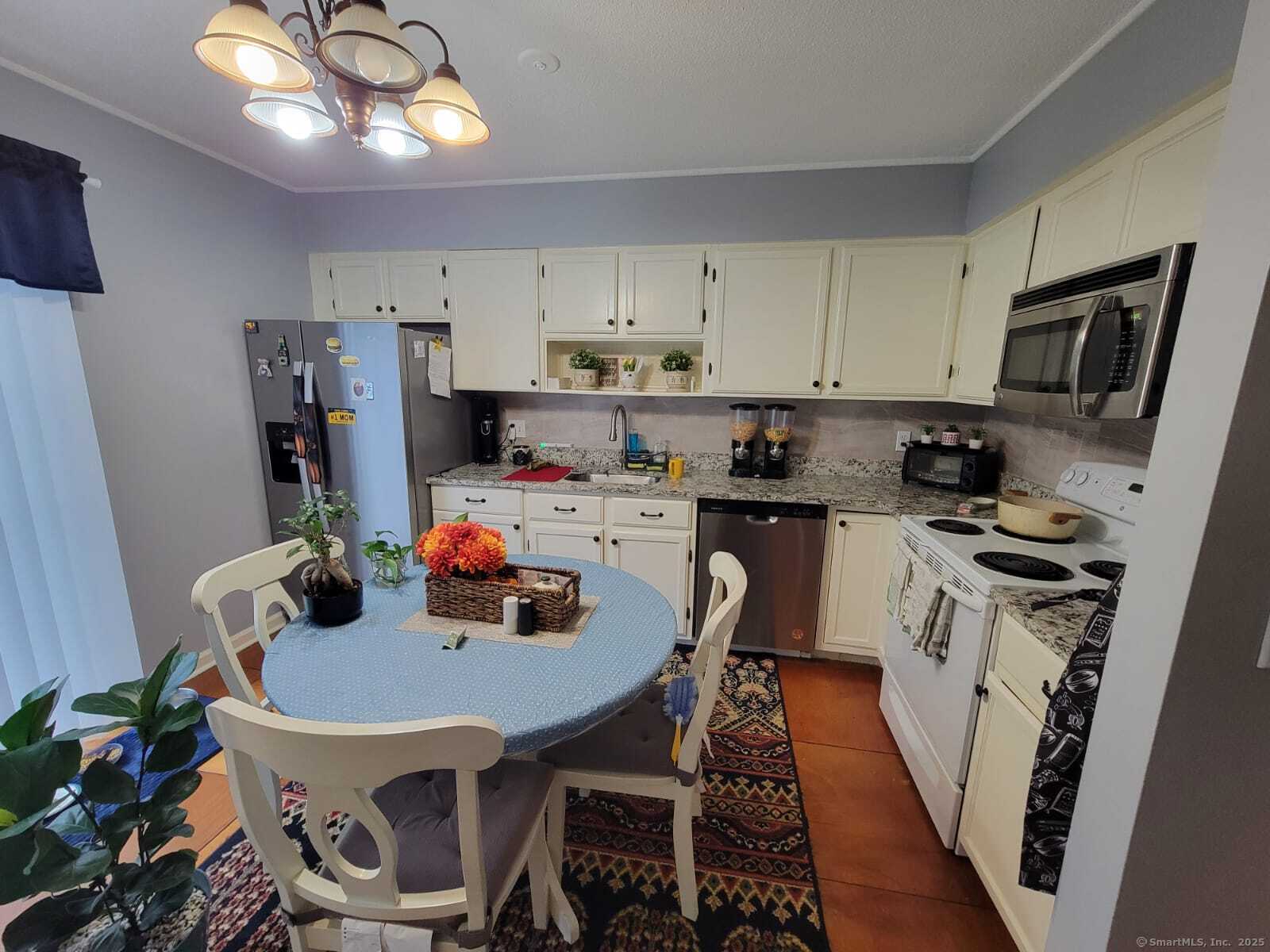 24 Deerwood Lane #3, Waterbury, Connecticut image 6