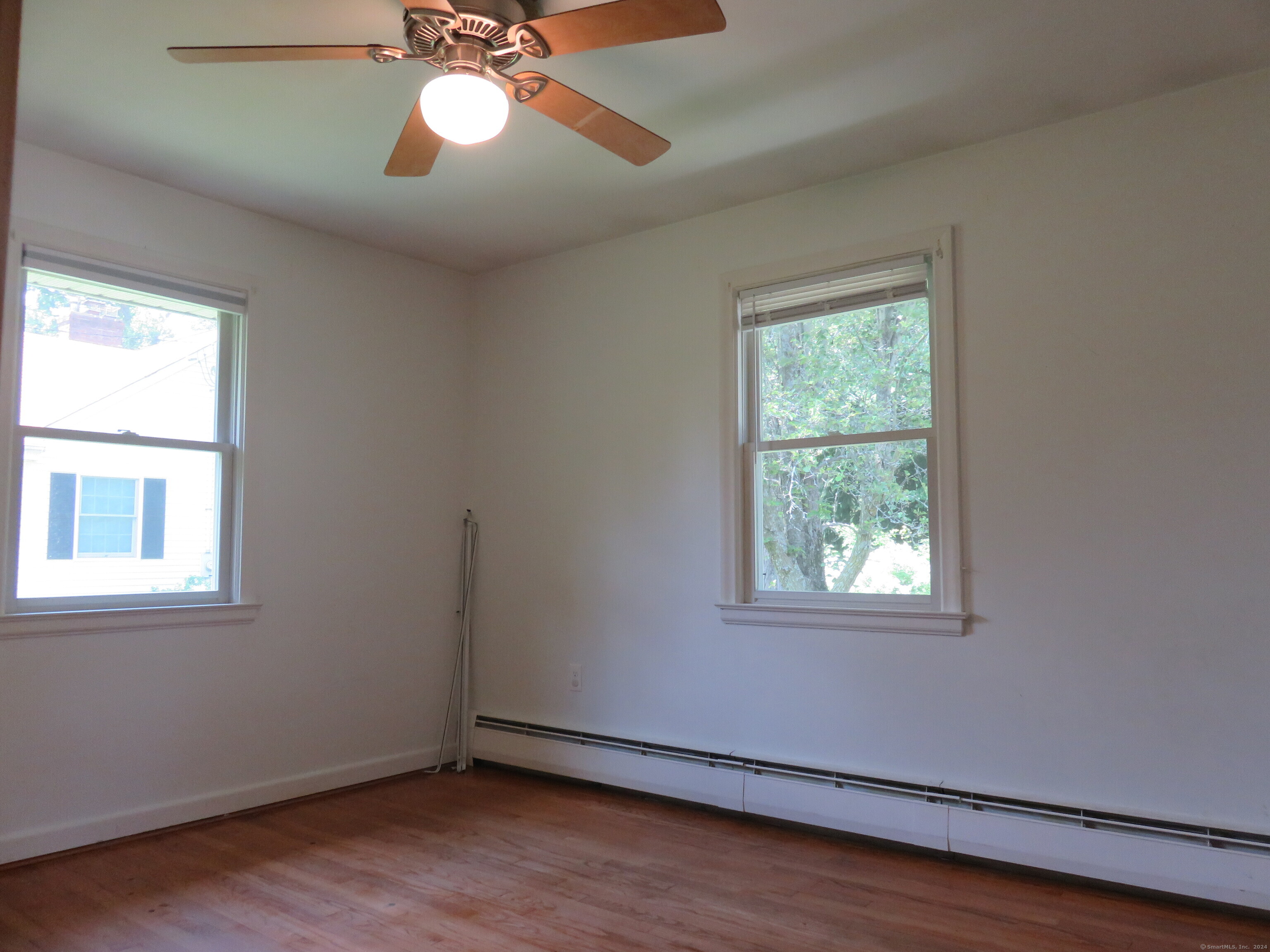 Farmington, Connecticut 06032, United States, 3 Bedrooms Bedrooms, ,2 BathroomsBathrooms,Residential,Active,99788