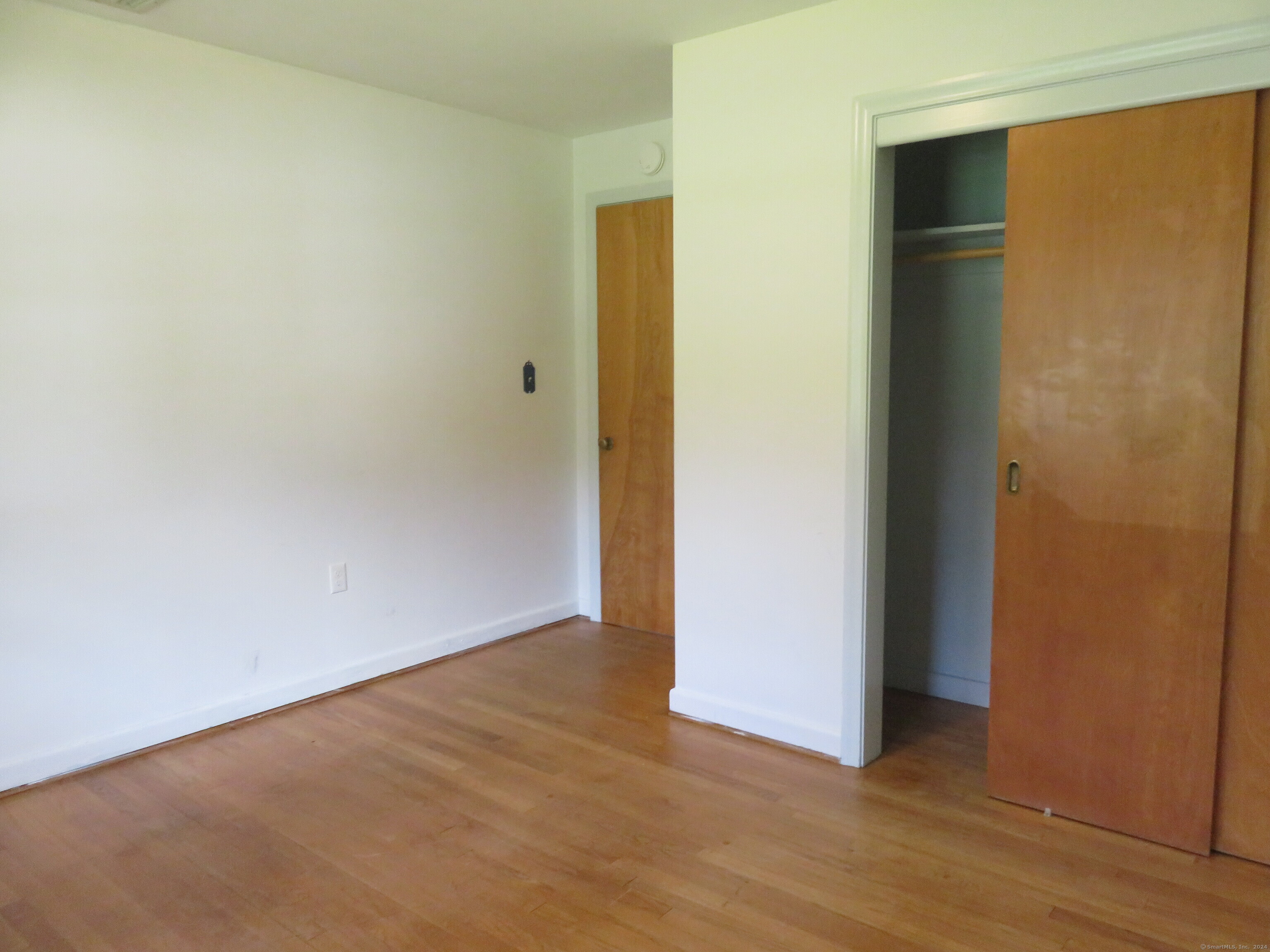 Farmington, Connecticut 06032, United States, 3 Bedrooms Bedrooms, ,2 BathroomsBathrooms,Residential,Active,99788