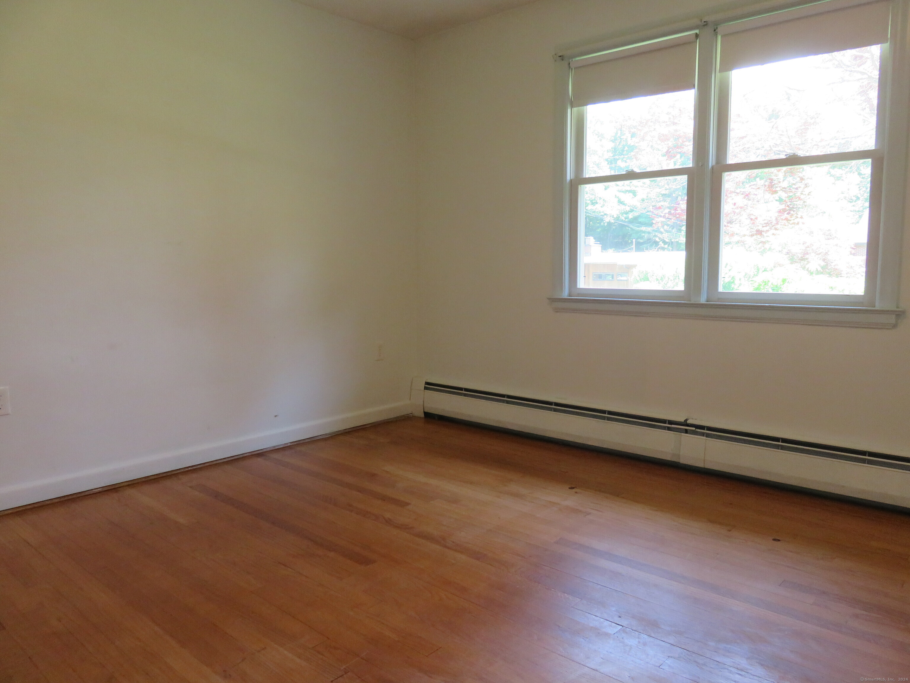 Farmington, Connecticut 06032, United States, 3 Bedrooms Bedrooms, ,2 BathroomsBathrooms,Residential,Active,99788