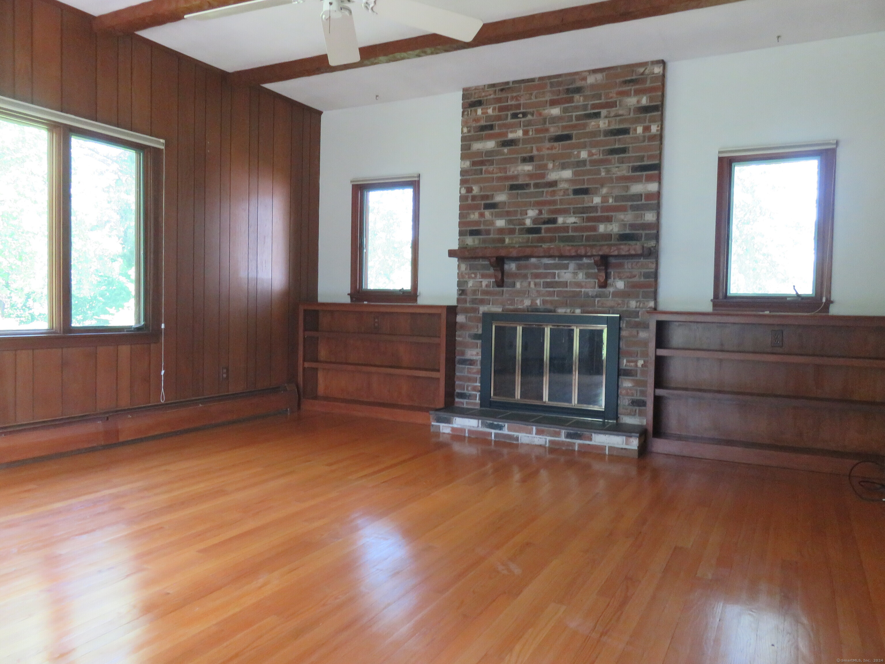 Farmington, Connecticut 06032, United States, 3 Bedrooms Bedrooms, ,2 BathroomsBathrooms,Residential,Active,99788