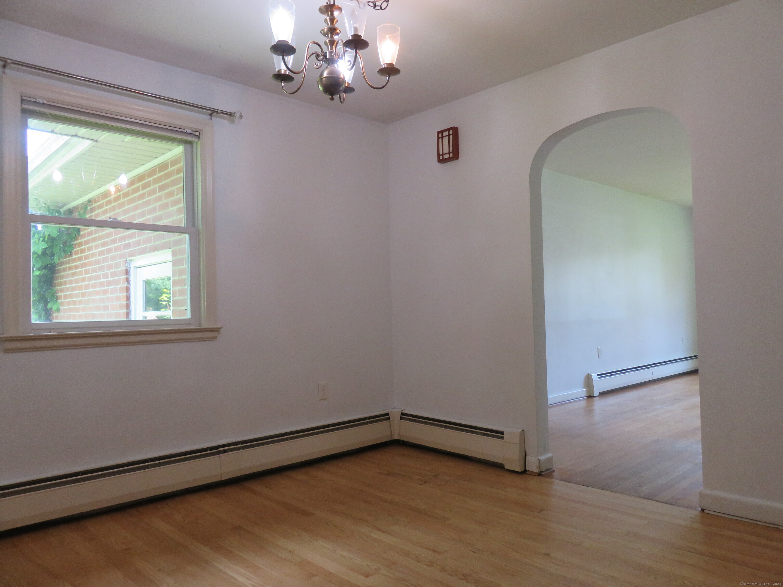 Farmington, Connecticut 06032, United States, 3 Bedrooms Bedrooms, ,2 BathroomsBathrooms,Residential,Active,99788