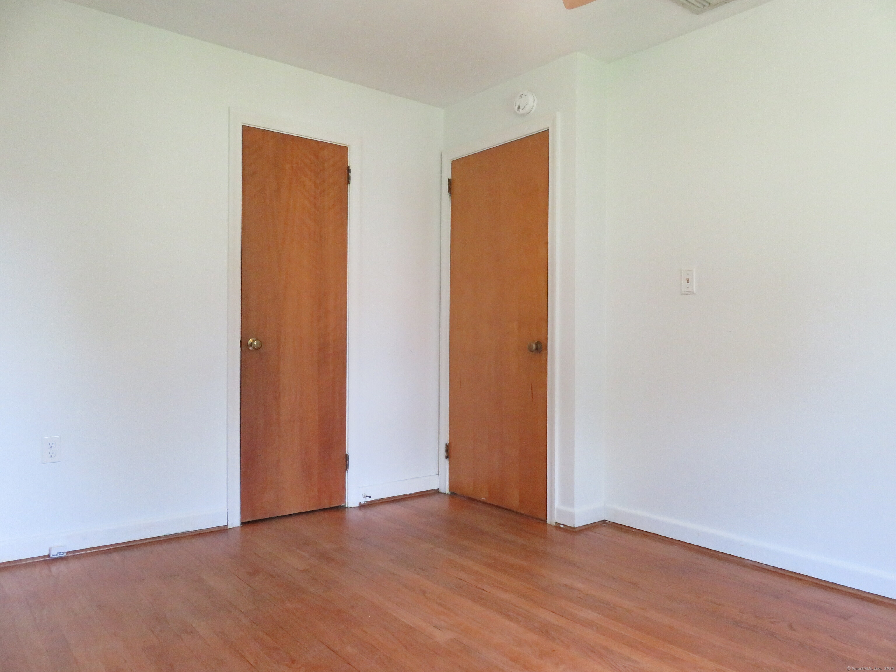 Farmington, Connecticut 06032, United States, 3 Bedrooms Bedrooms, ,2 BathroomsBathrooms,Residential,Active,99788