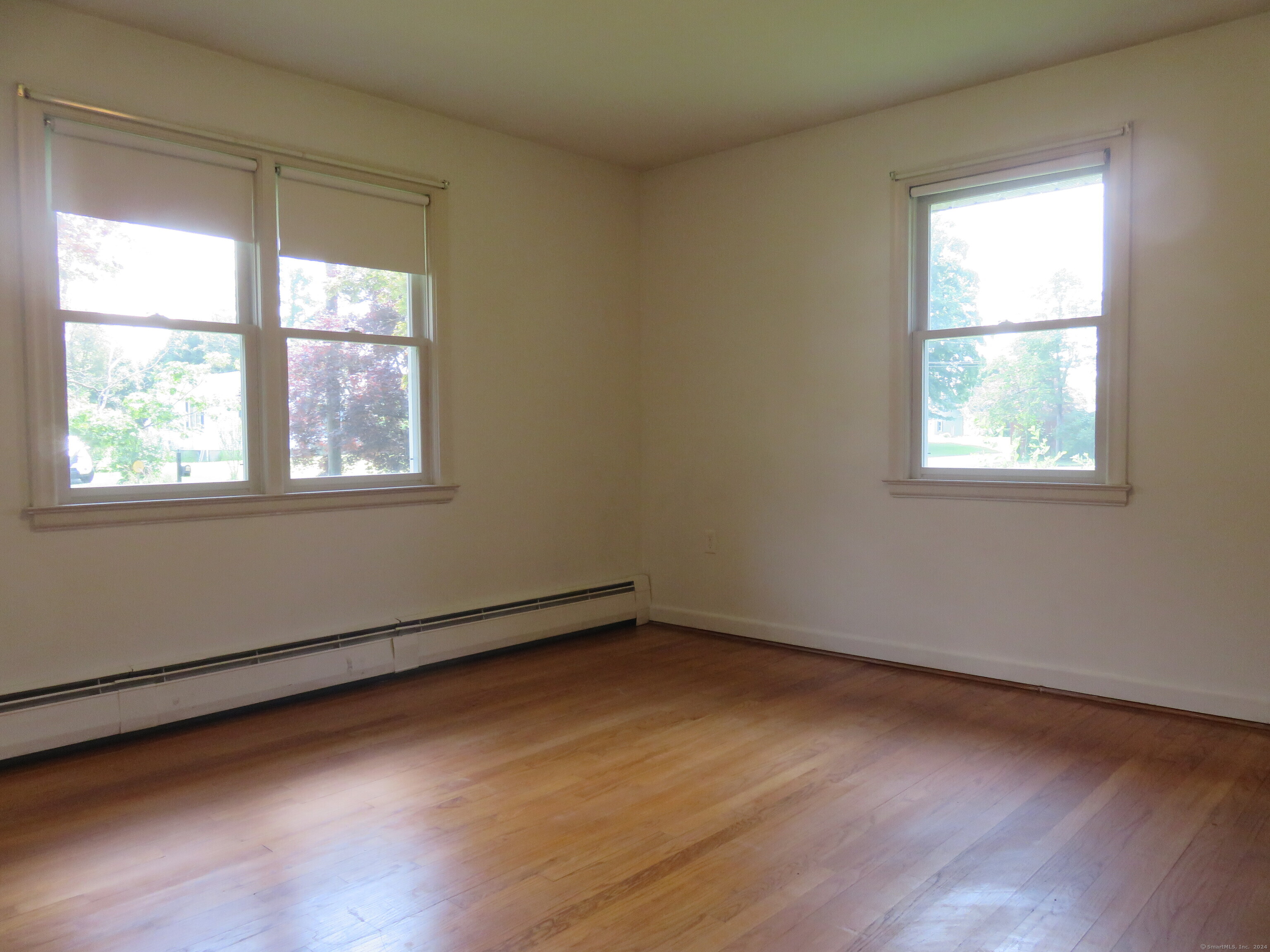 Farmington, Connecticut 06032, United States, 3 Bedrooms Bedrooms, ,2 BathroomsBathrooms,Residential,Active,99788