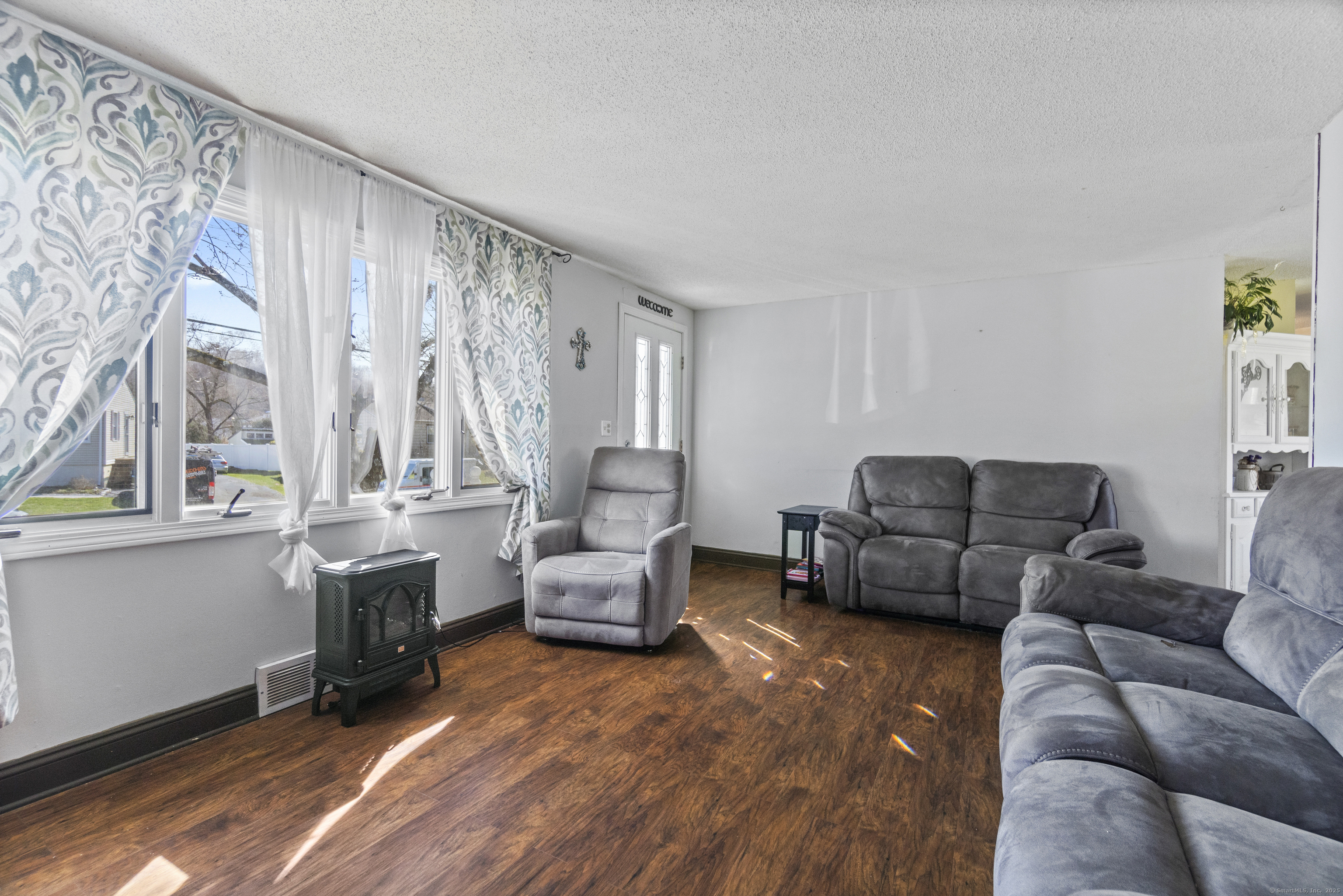 15 Brookfield Road, East Haven, Connecticut image 5