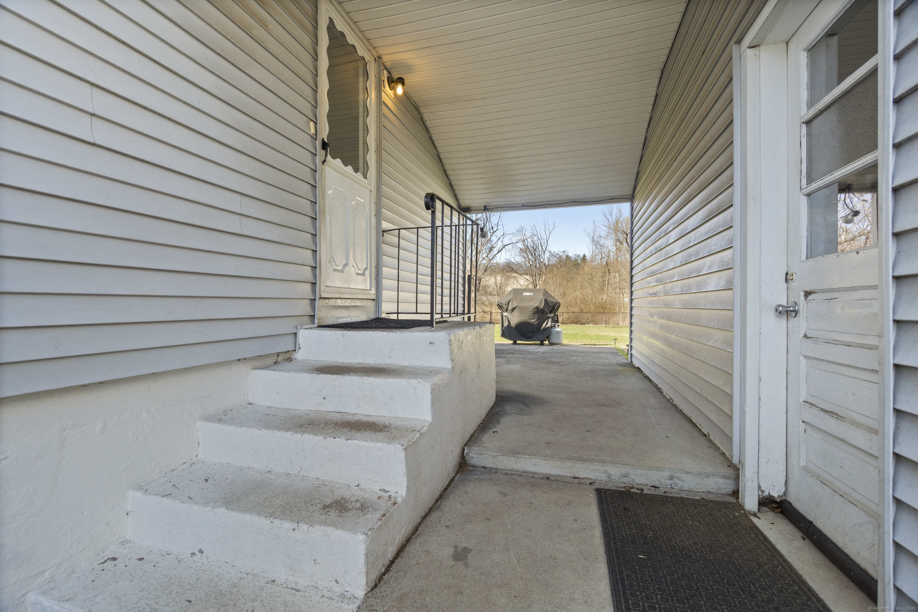 15 Brookfield Road, East Haven, Connecticut image 37