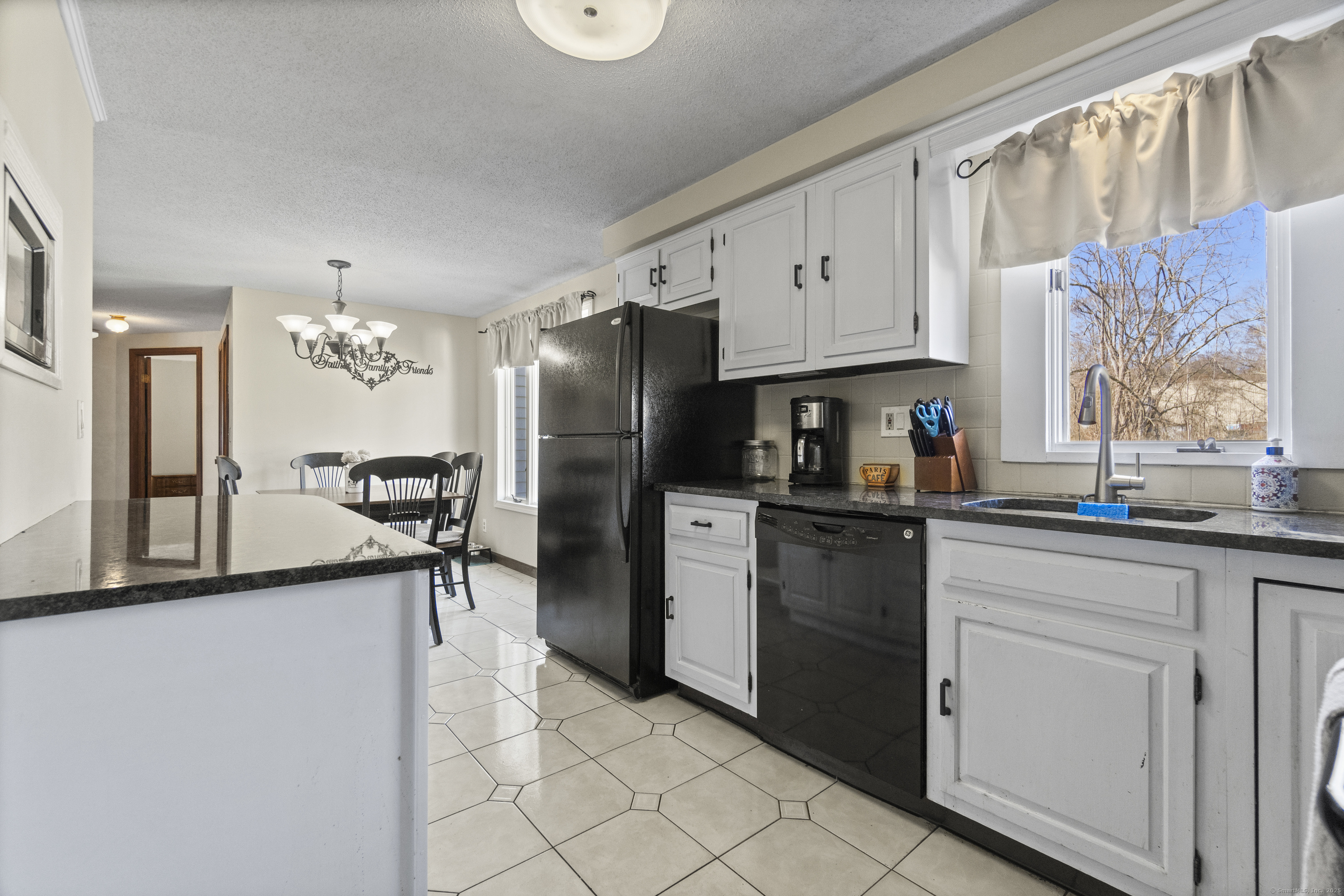15 Brookfield Road, East Haven, Connecticut image 9