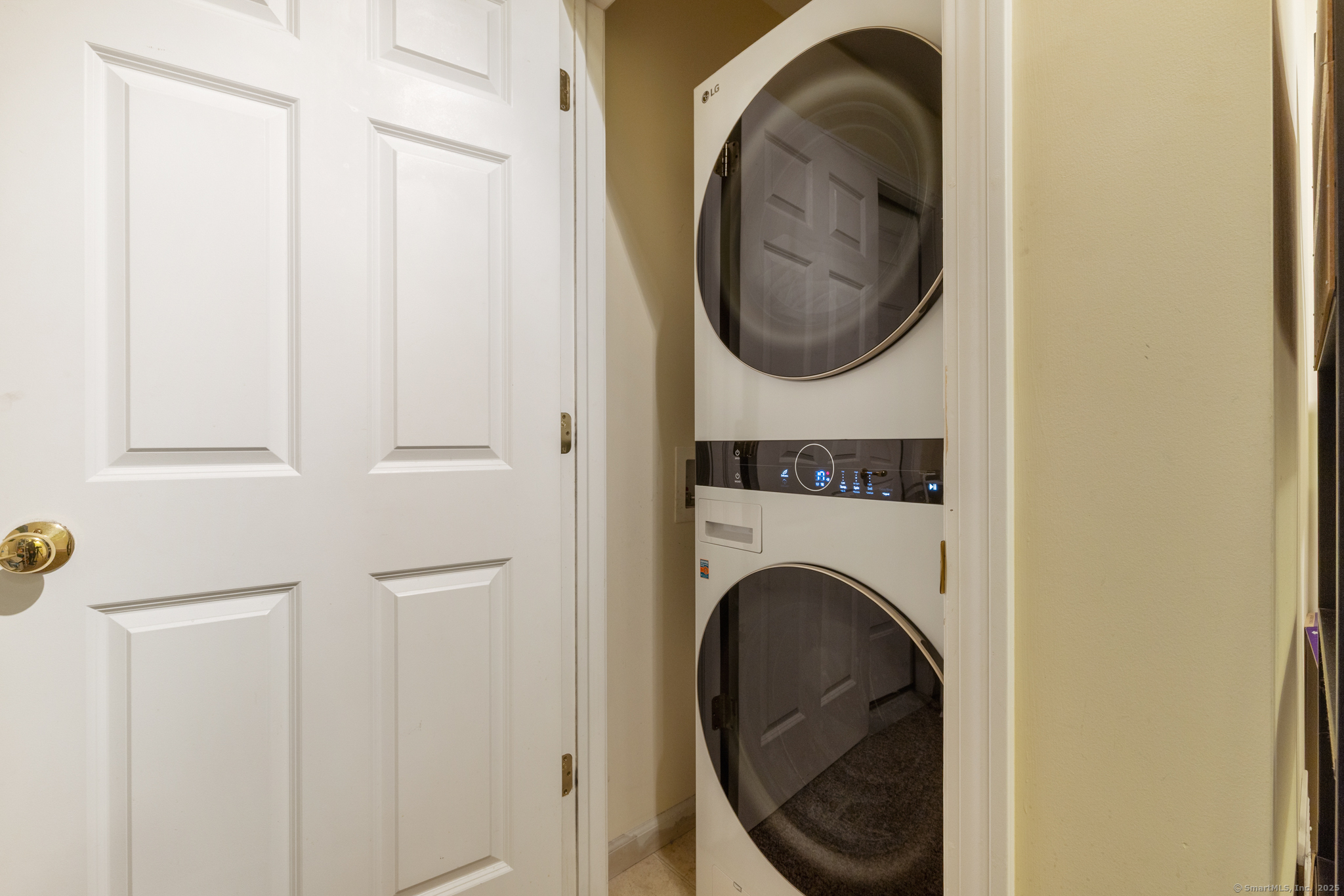 23 Nolan Circle #23, Manchester, Connecticut image 3