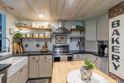 Tiny photo for 18 Hicksville Road, Cromwell, CT 06416 (MLS # 24187171)