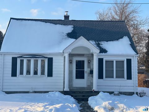 52 Bennett Avenue Waterbury CT 06708