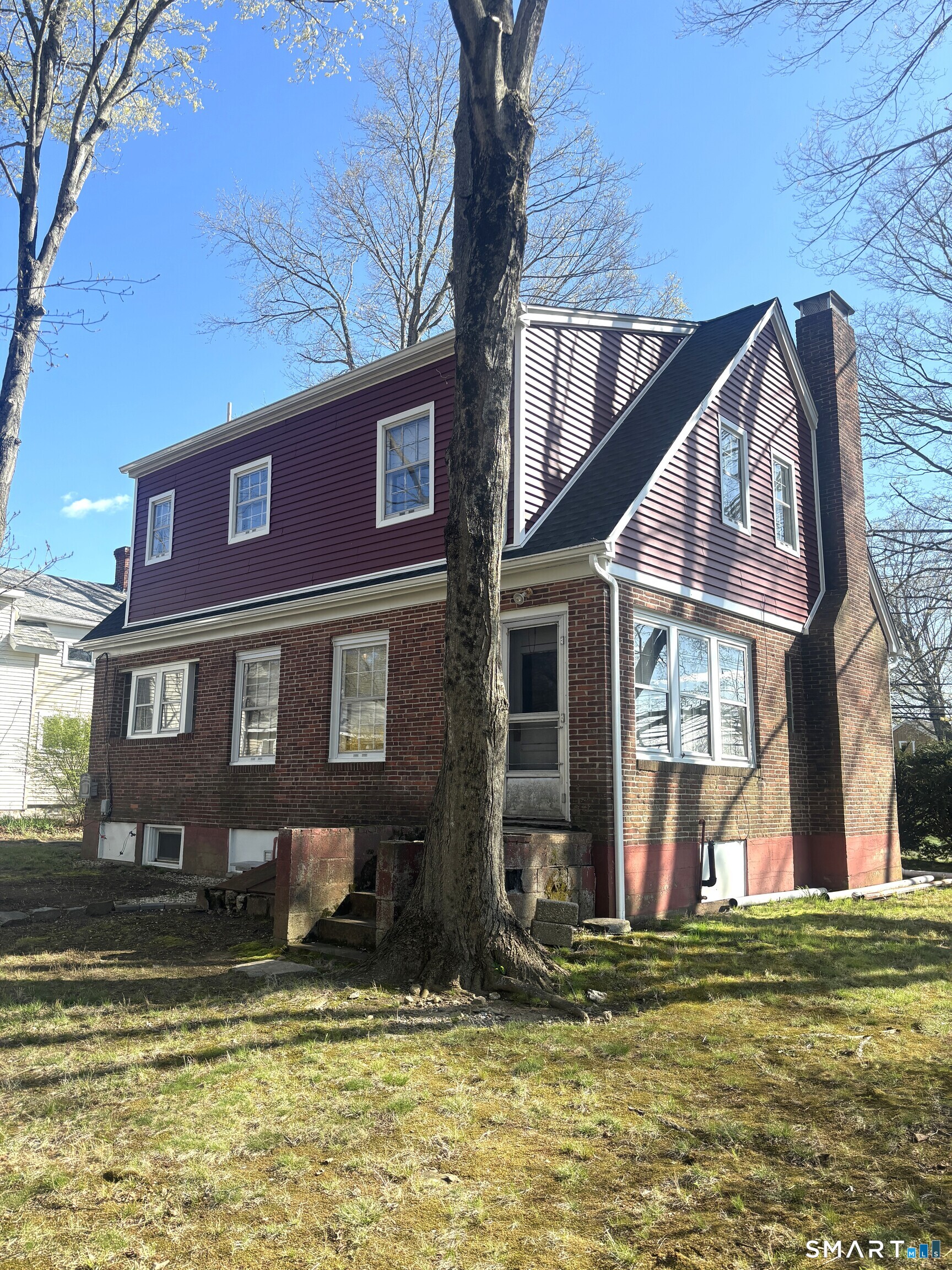 136 Broadway Street