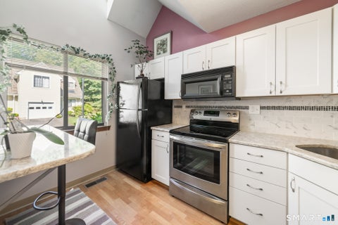 Tiny photo for 30 Garden Path #30, Farmington, CT 06032 (MLS # 24180679)