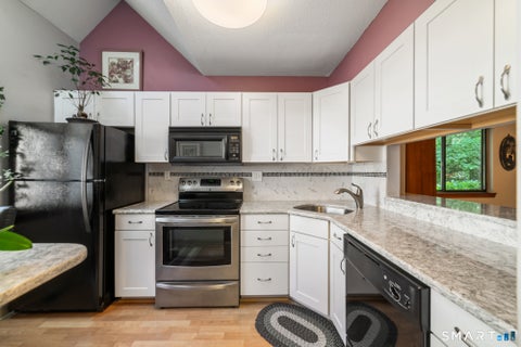 Tiny photo for 30 Garden Path #30, Farmington, CT 06032 (MLS # 24180679)