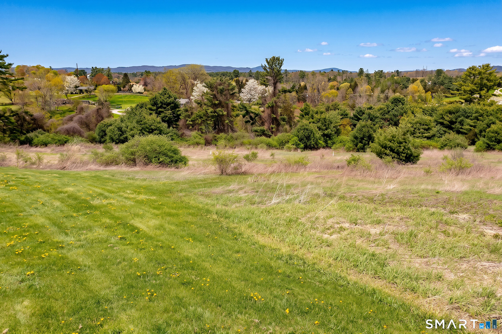 8 Red Mountain Road