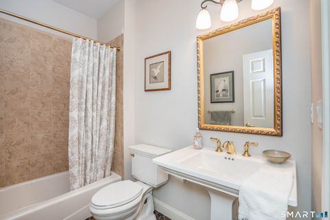 Tiny photo for 6 Spy Glass Circle #6, Bloomfield, CT 06002 (MLS # 24153345)