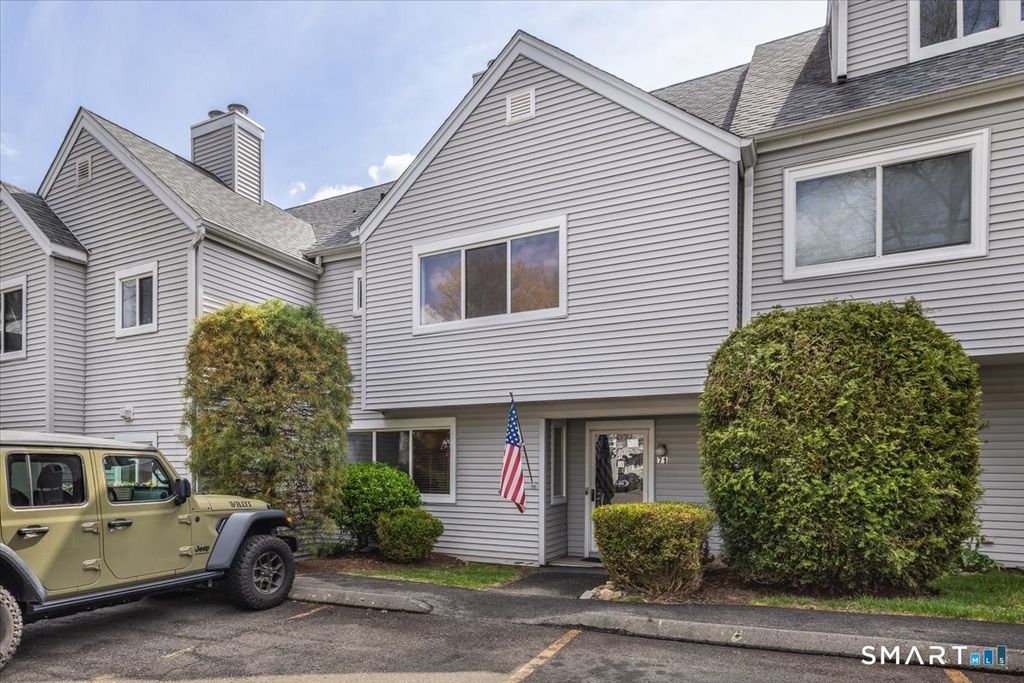 Photo of 71 Country Place #71, Shelton, CT 06484 (MLS # 24166460)