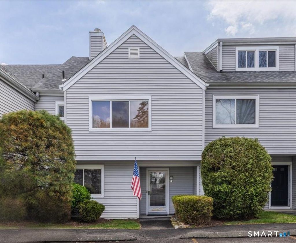 Photo of 71 Country Place #71, Shelton, CT 06484 (MLS # 24166460)