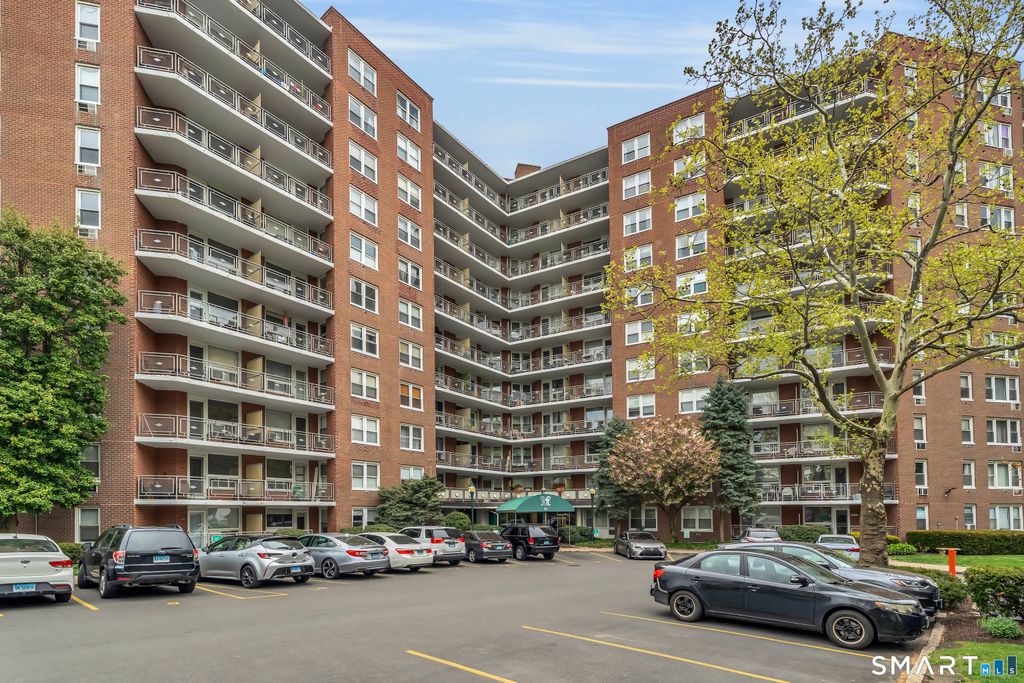 Photo of 91 Strawberry Hill Avenue #727, Stamford, CT 06902 (MLS # 24169644)
