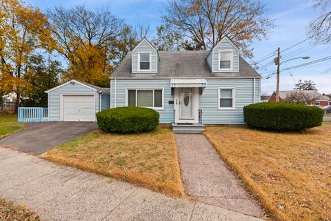 95 Elmer Avenue, Hamden, CT 06514 - #: 24140218